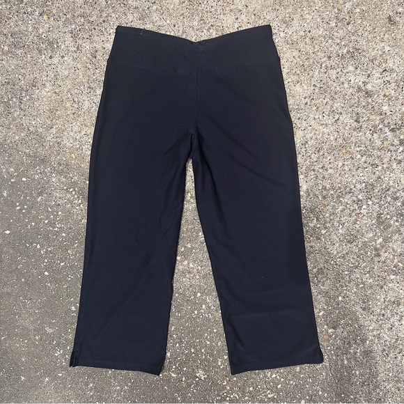 Nike Capri Leggings Black White Cropped Ankle Tights Yoga Gym Athleisure Small - Picture 4 of 8